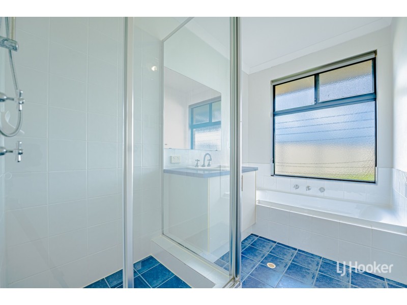 29 Still Meadow Turn, Meadow Springs WA 6210