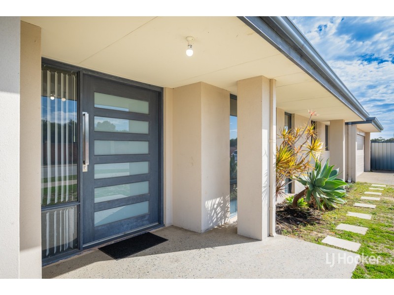 29 Still Meadow Turn, Meadow Springs WA 6210