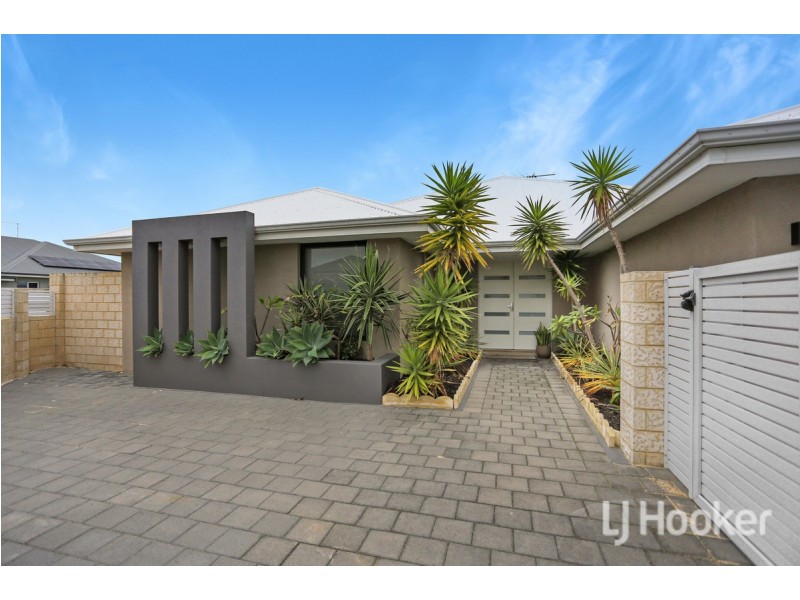 44 Carissa Turn, Halls Head WA 6210
