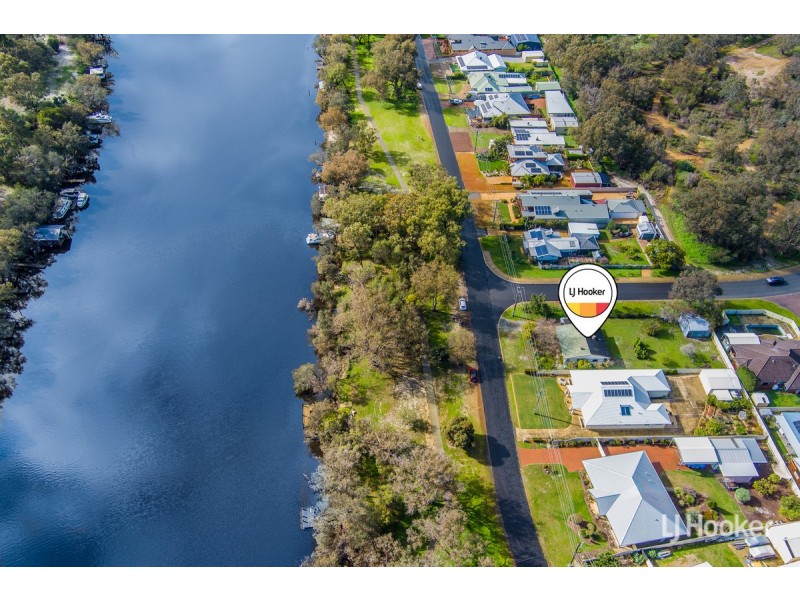 136 Banksia Terrace, South Yunderup WA 6208