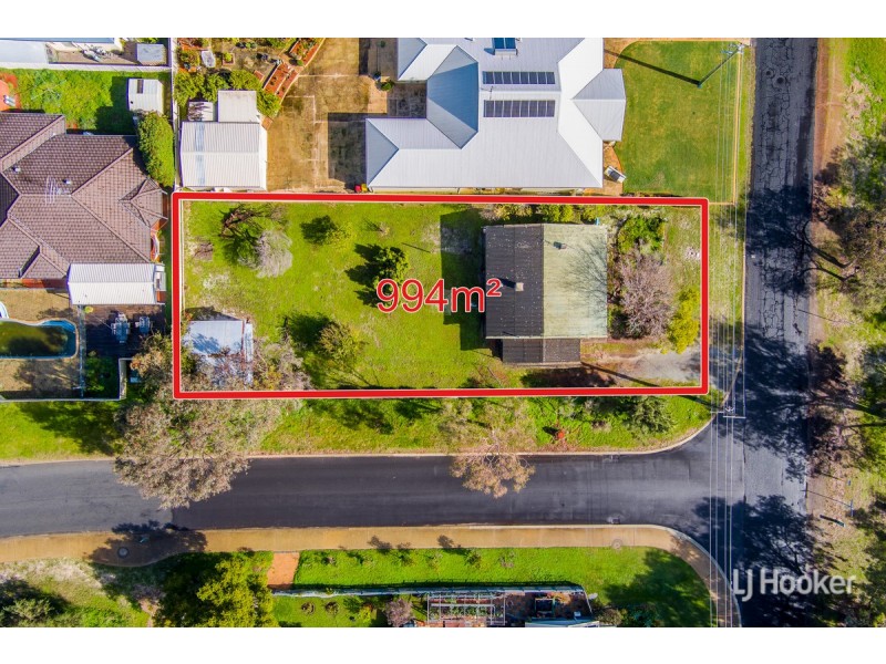 136 Banksia Terrace, South Yunderup WA 6208