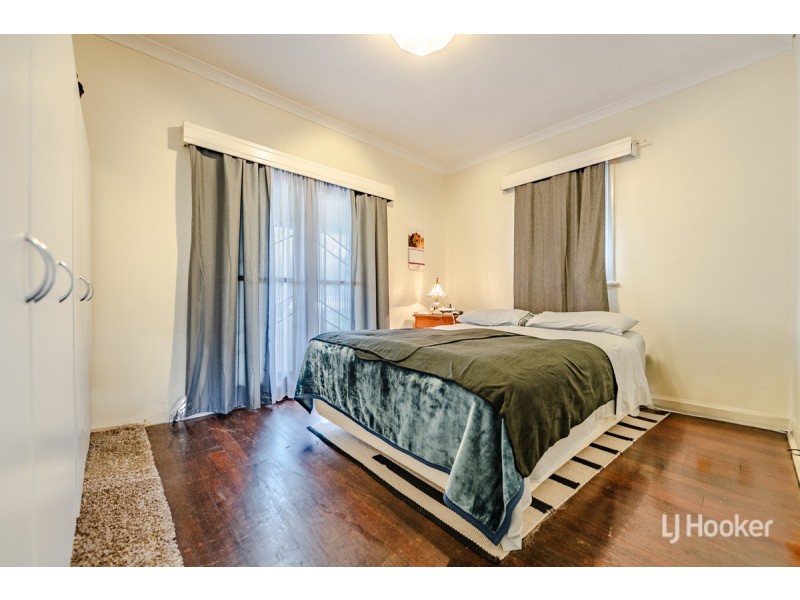 136 Banksia Terrace, South Yunderup WA 6208