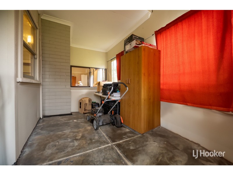 136 Banksia Terrace, South Yunderup WA 6208