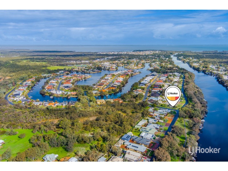 136 Banksia Terrace, South Yunderup WA 6208