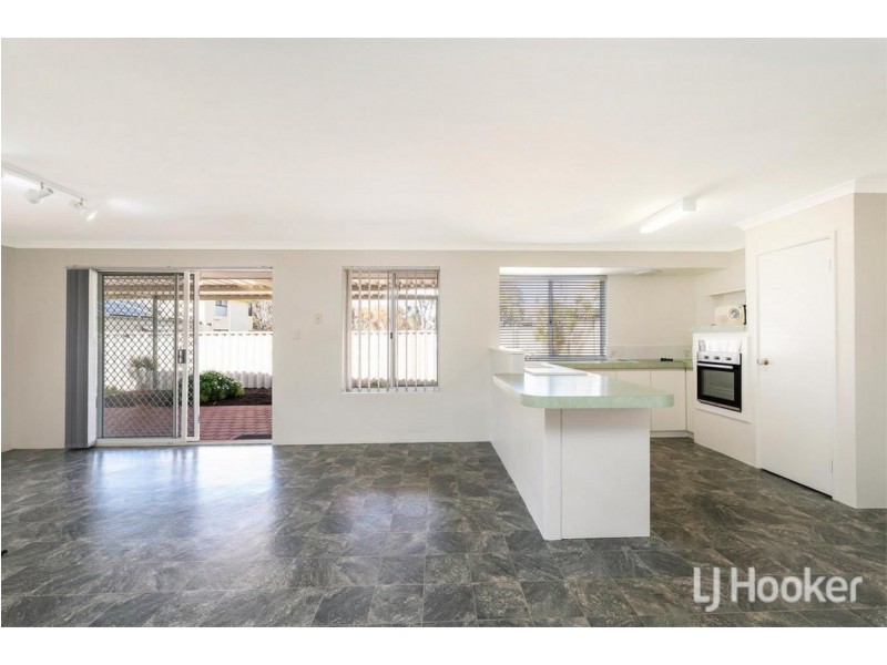 2 Monarch Place, Wannanup WA 6210