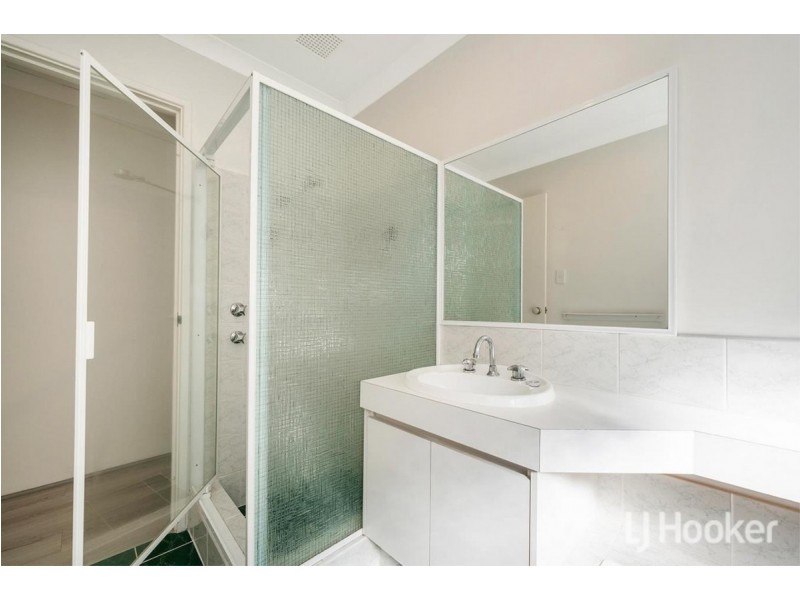 2 Monarch Place, Wannanup WA 6210
