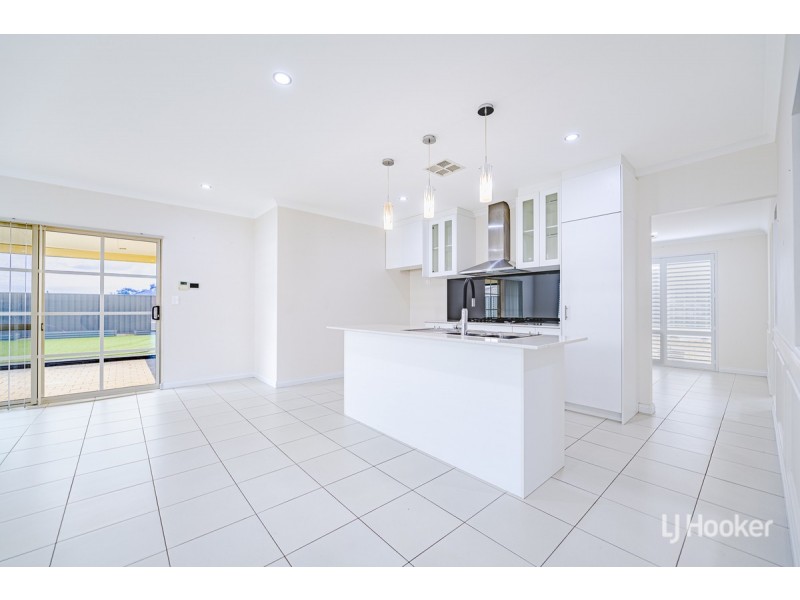 27 Moonee Street, Lakelands WA 6180