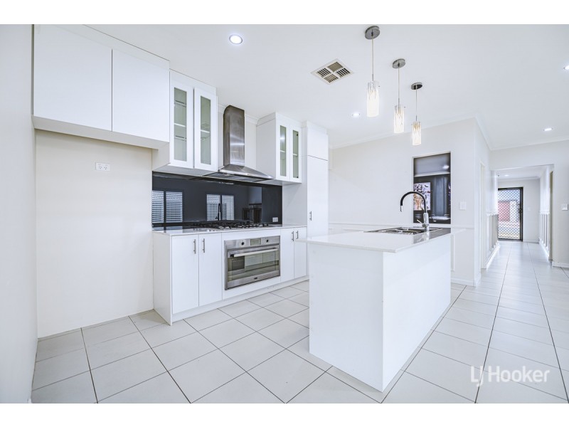 27 Moonee Street, Lakelands WA 6180