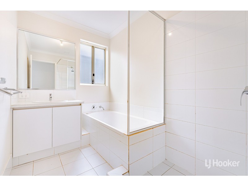 27 Moonee Street, Lakelands WA 6180