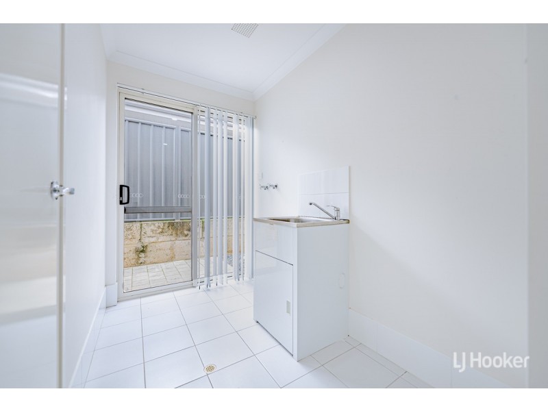 27 Moonee Street, Lakelands WA 6180