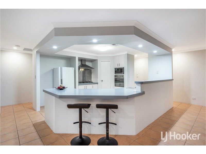 39 Mariners Cove Drive, Dudley Park WA 6210