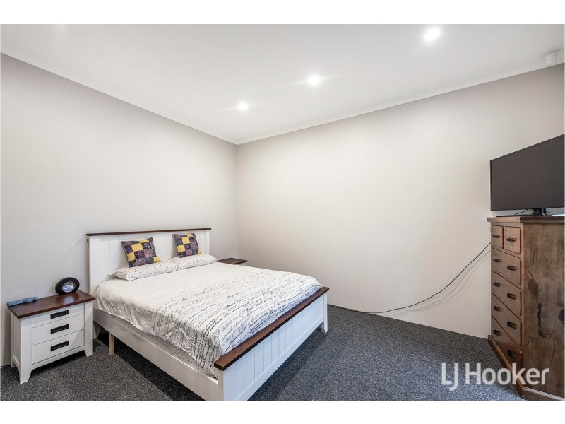 39 Mariners Cove Drive, Dudley Park WA 6210