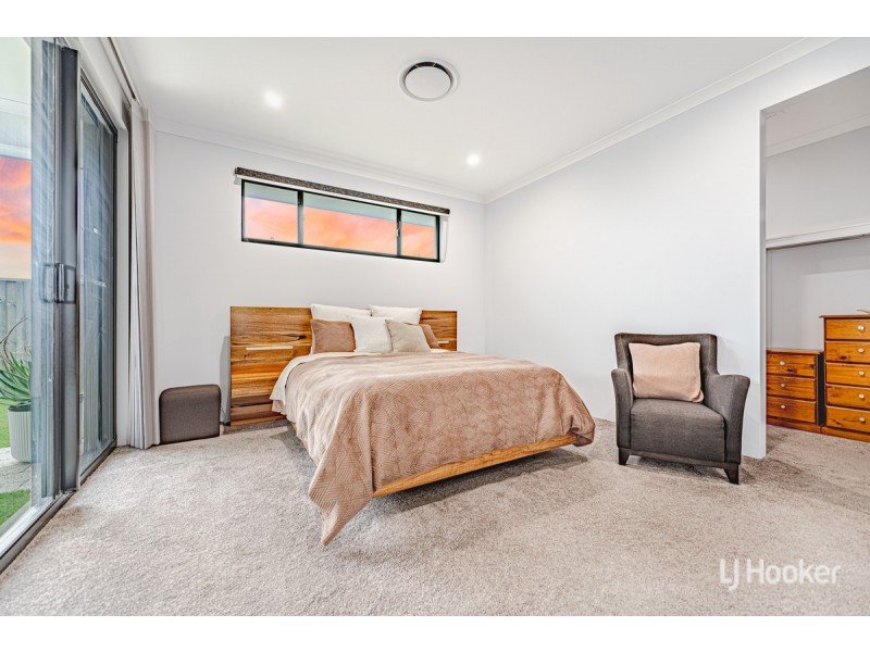 34 Acerosa Boulevard, Halls Head WA 6210