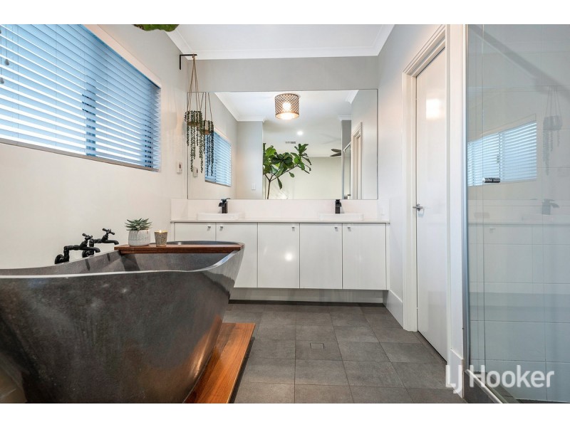 90 Cormorant Key, Wannanup WA 6210