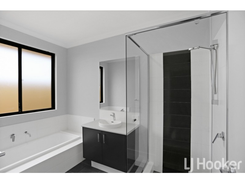 45 Dandaragan Drive, Dawesville WA 6211