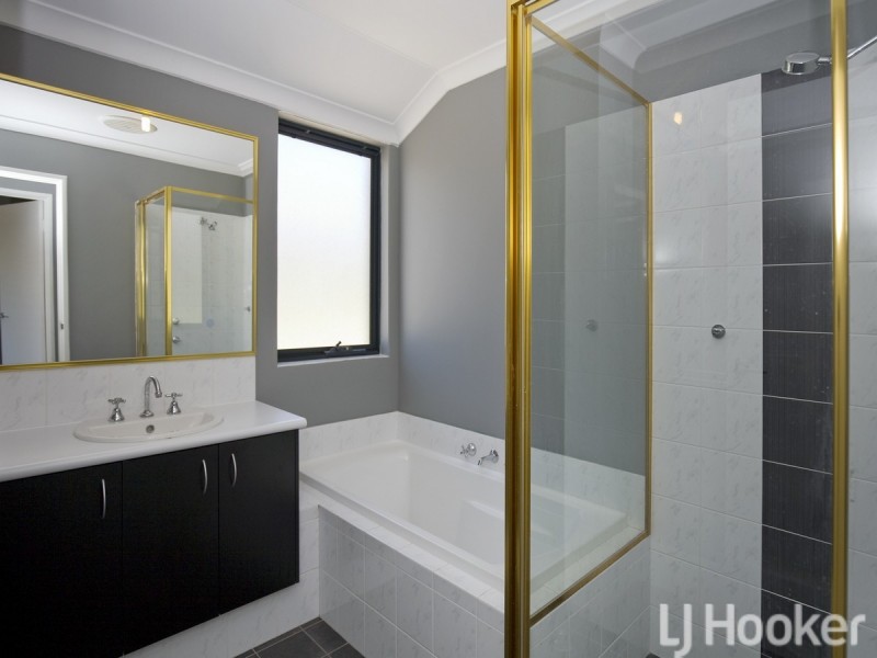 14 Bibbulmun Meander, Ravenswood WA 6208