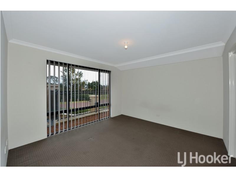 29 Karri Karri Pass, Lakelands WA 6180