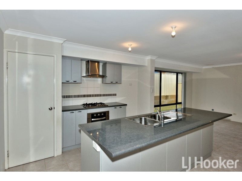 29 Karri Karri Pass, Lakelands WA 6180