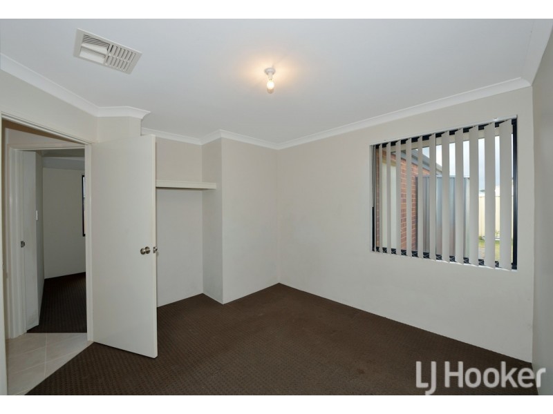 29 Karri Karri Pass, Lakelands WA 6180