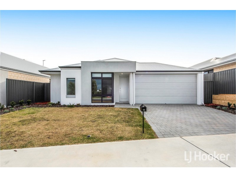 11 Huntington Street, Madora Bay WA 6210