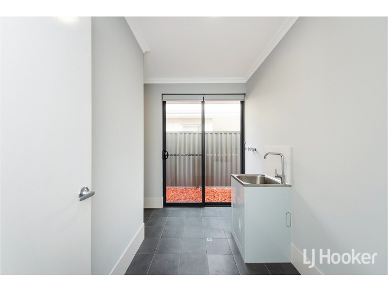 11 Huntington Street, Madora Bay WA 6210