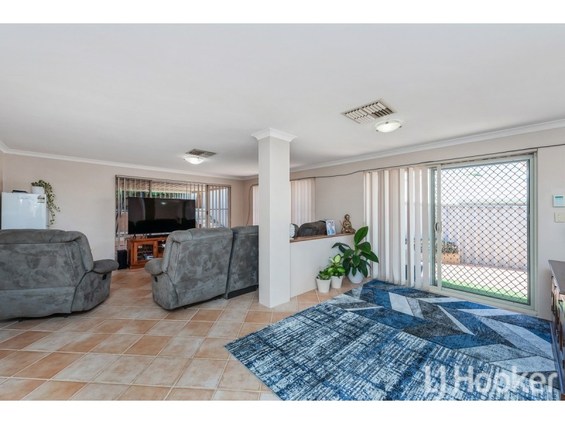 14 Peron Place, San Remo WA 6210