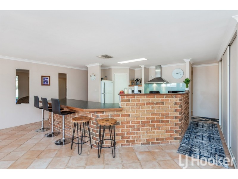 14 Peron Place, San Remo WA 6210