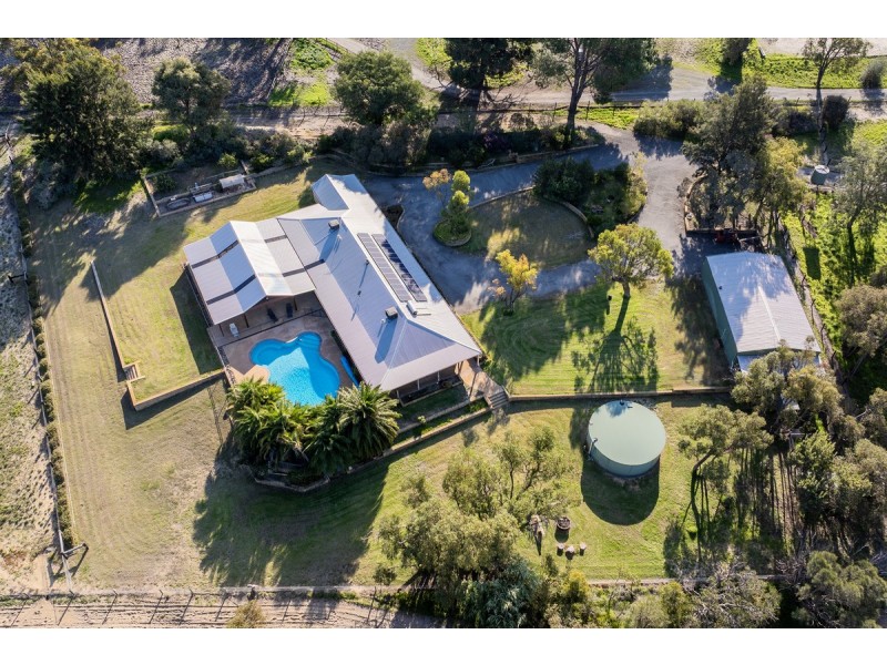 111 Mallee Drive, Karnup WA 6176