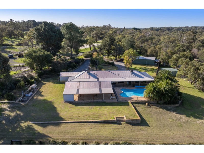 111 Mallee Drive, Karnup WA 6176