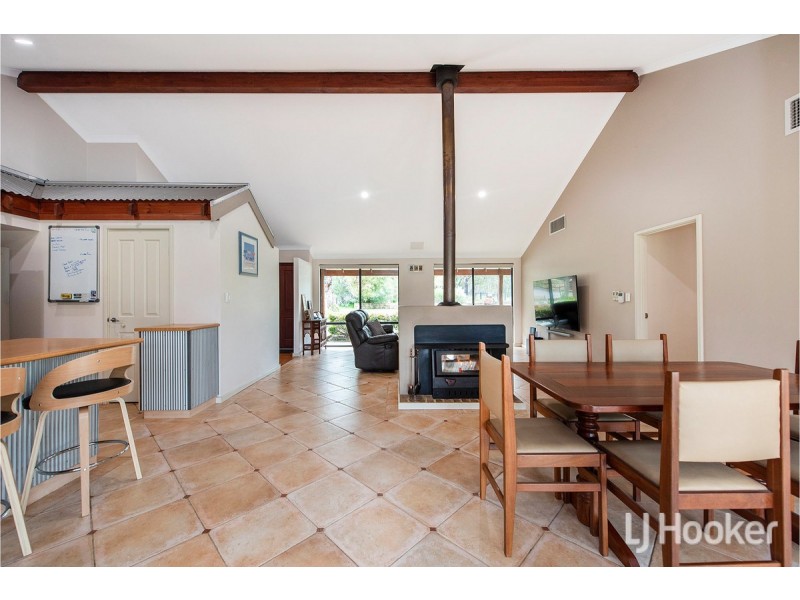 111 Mallee Drive, Karnup WA 6176