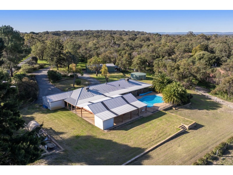 111 Mallee Drive, Karnup WA 6176