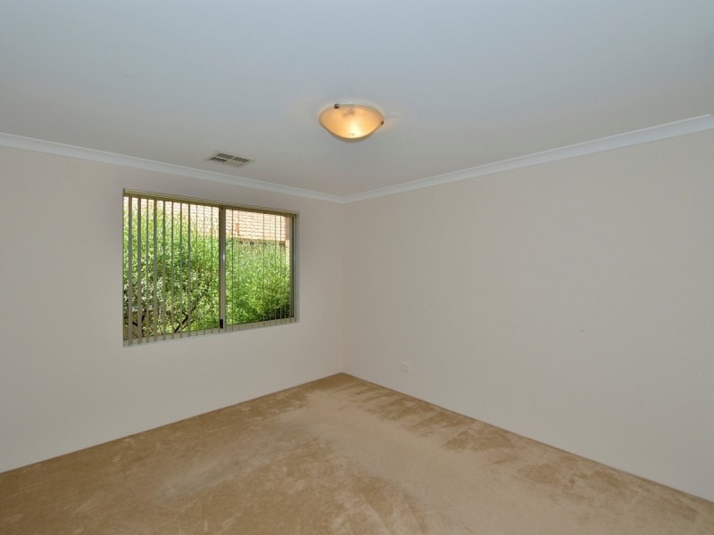 37 Seascapes Boulevard, Halls Head WA 6210