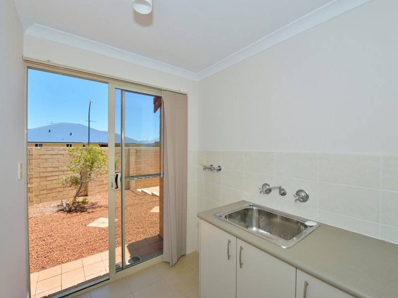 37 Seascapes Boulevard, Halls Head WA 6210