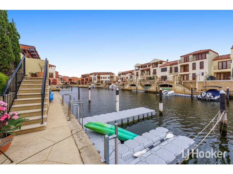 102/18 Port Quays, Wannanup WA 6210