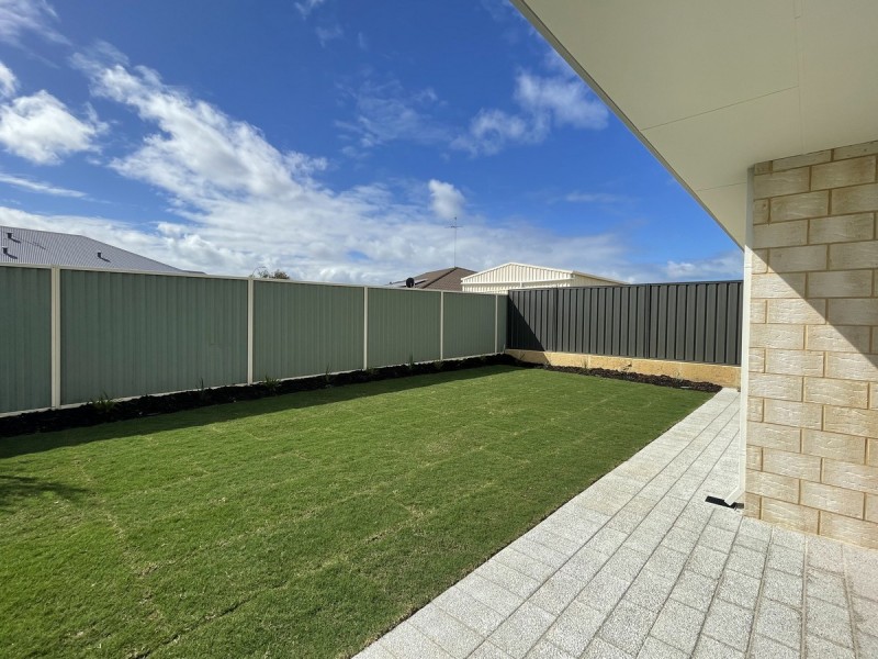 7 Matilda Rise, Wannanup WA 6210