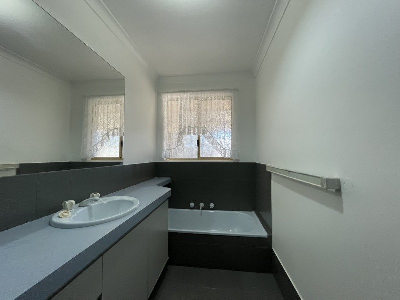 4 Wardell Loop, Dudley Park WA 6210