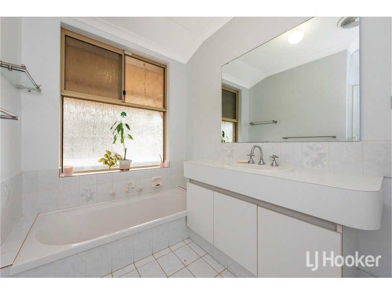 47 Glencoe Parade, Halls Head WA 6210