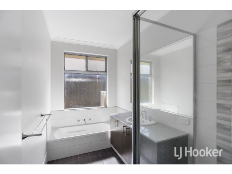 11 Broadhurst Avenue, Ravenswood WA 6208