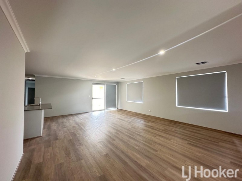 16 Nyabing Pass, Dawesville WA 6211