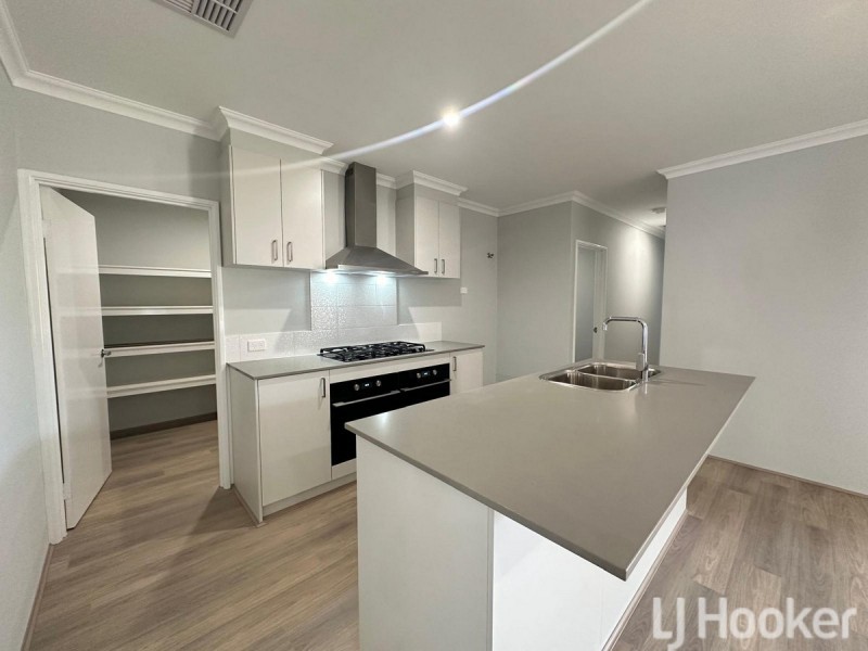 16 Nyabing Pass, Dawesville WA 6211