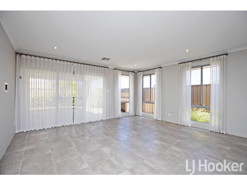 27 Tuscan Way, Karnup WA 6176