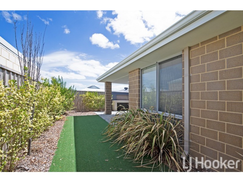27 Tuscan Way, Karnup WA 6176