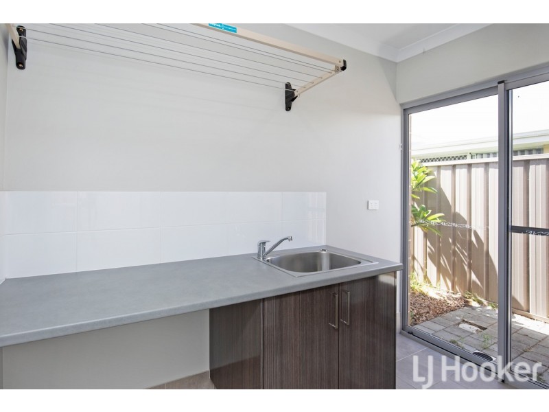 27 Tuscan Way, Karnup WA 6176
