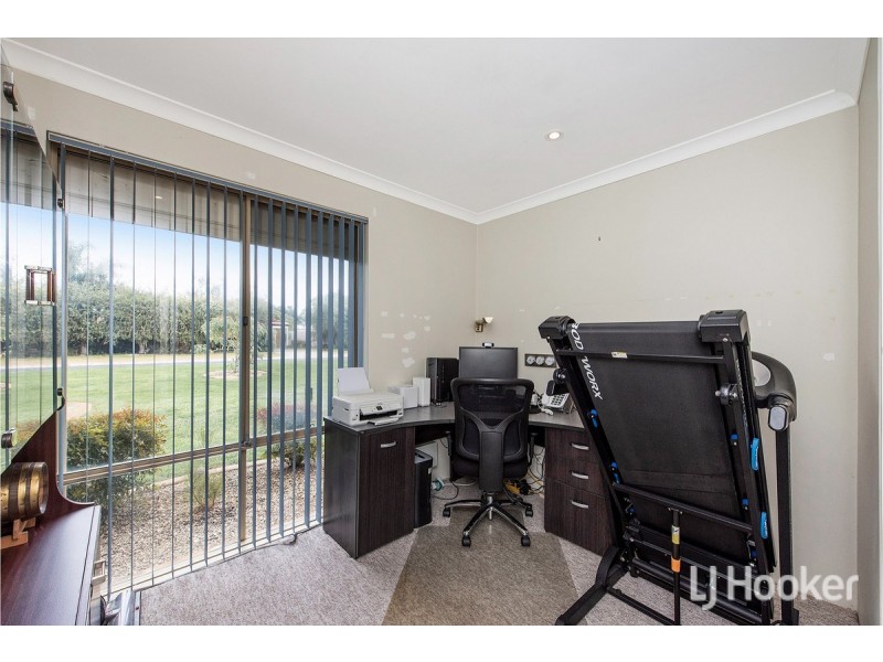 15 Windermere Way, Greenfields WA 6210