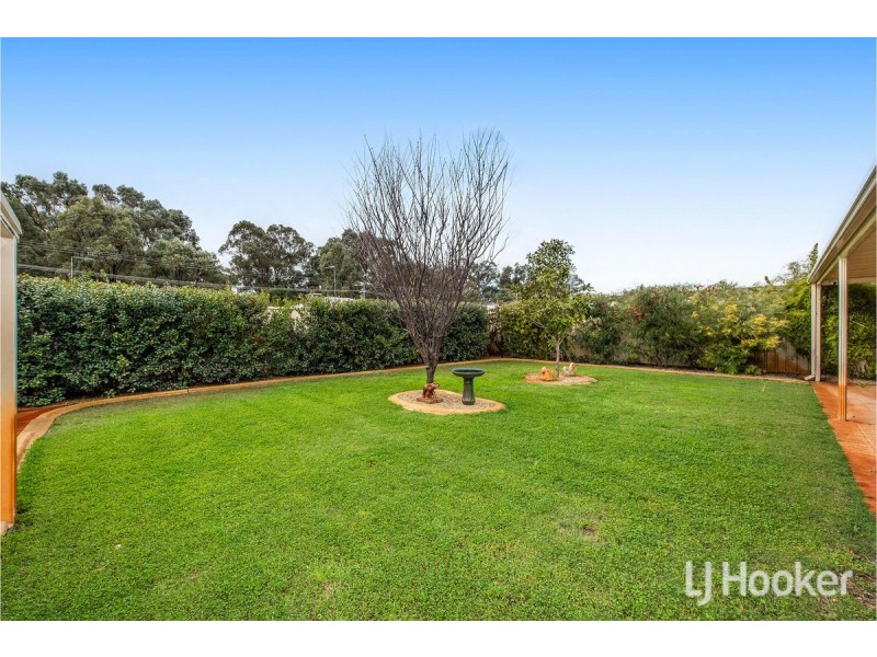 15 Windermere Way, Greenfields WA 6210