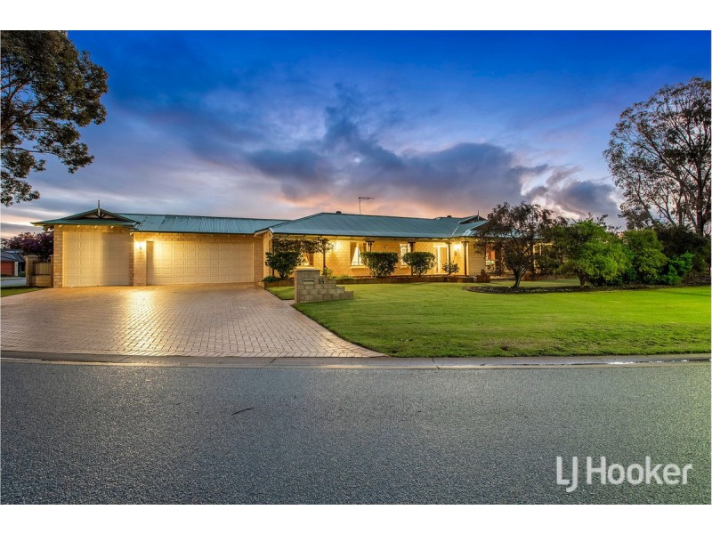 14 Midsummer Circle, Pinjarra WA 6208