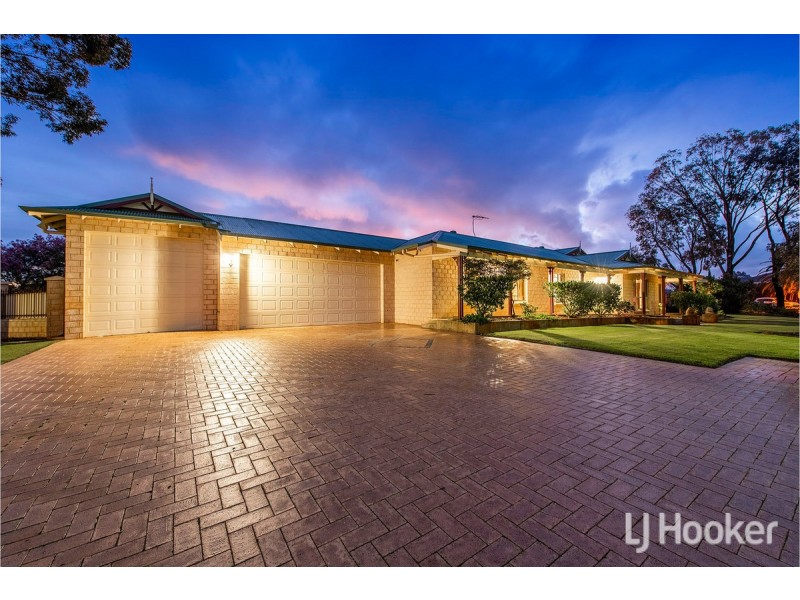 14 Midsummer Circle, Pinjarra WA 6208