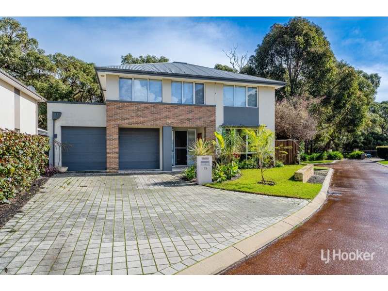 19 Tylney Loop, Meadow Springs WA 6210