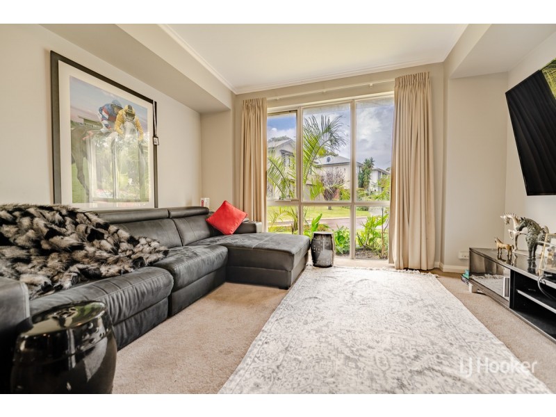 19 Tylney Loop, Meadow Springs WA 6210