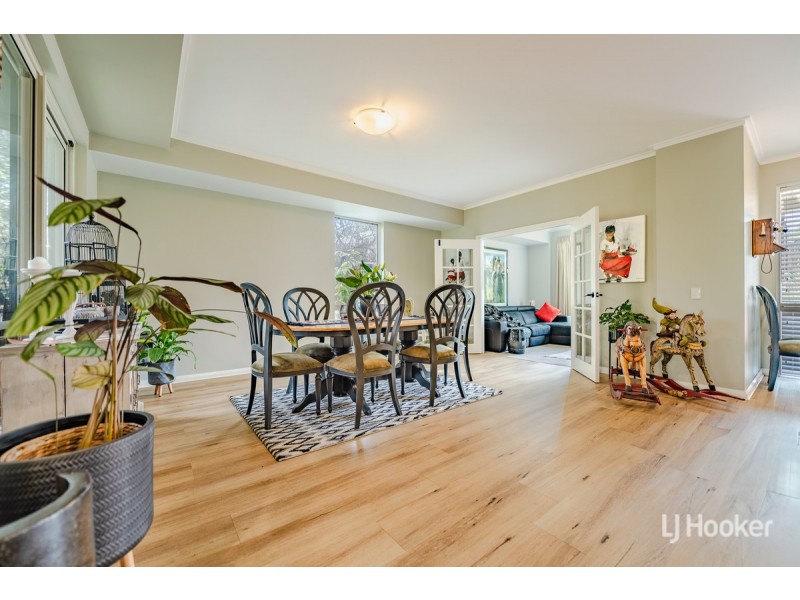 19 Tylney Loop, Meadow Springs WA 6210